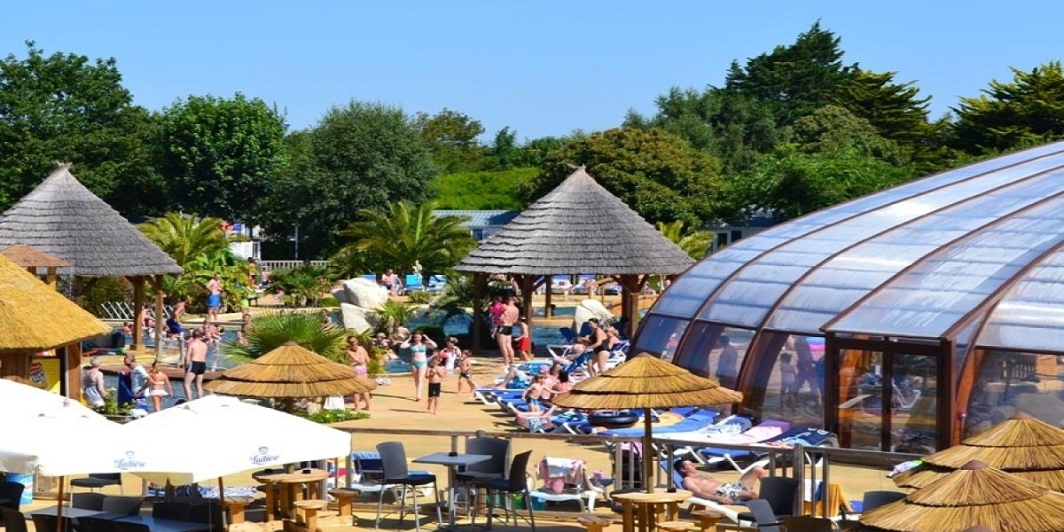 Quels sont les plus beaux campings avec parc aquatique en Bretagne ?
