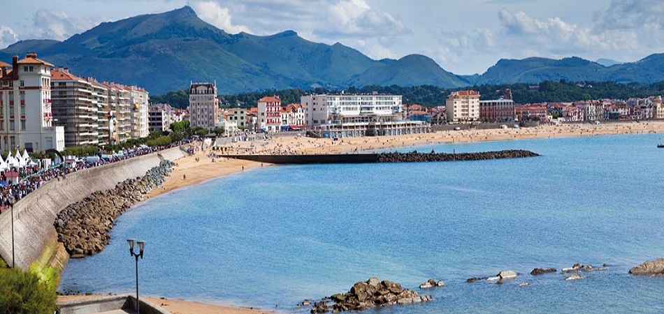 Pourquoi Saint-Jean-de-Luz attire tant de vacanciers ?